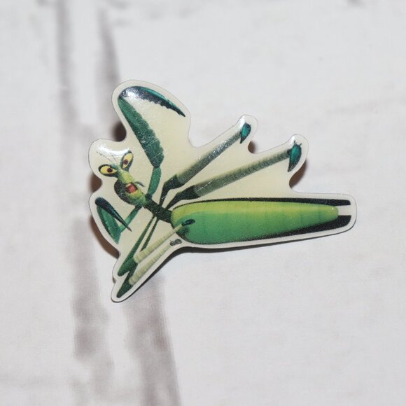 Kung Fu Panda Lapel Pin Mantis 1.75" tall - Picture 3 of 4